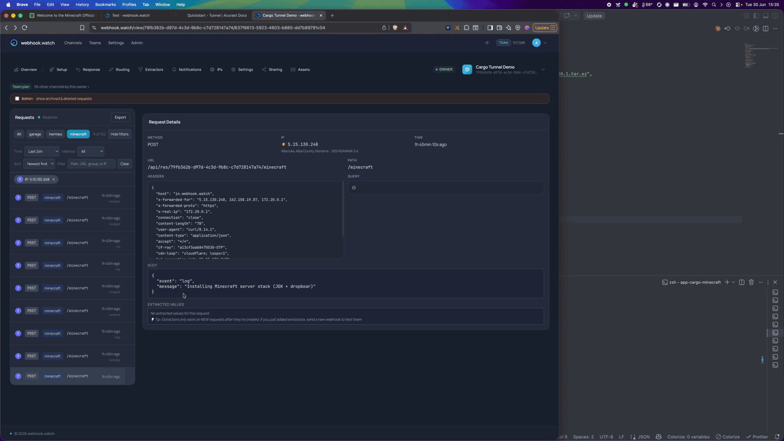 webhook.watch showing the Minecraft server install log events